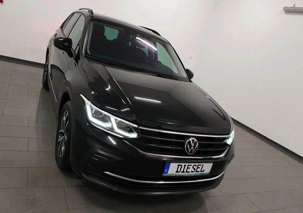 Volkswagen Tiguan cena 134999 przebieg: 141000, rok produkcji 2021 z Głuszyca małe 781